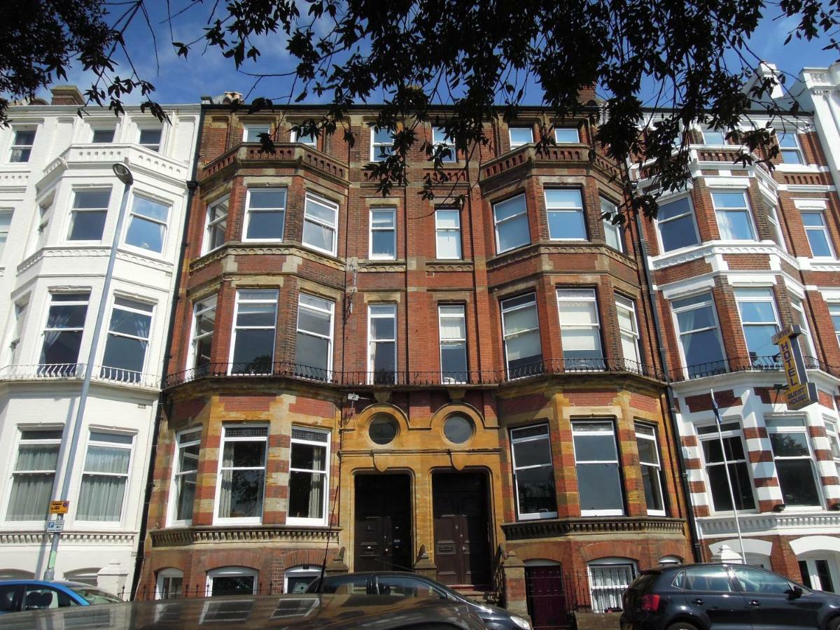 Special Seafront Apartment Portsmouth Exterior photo