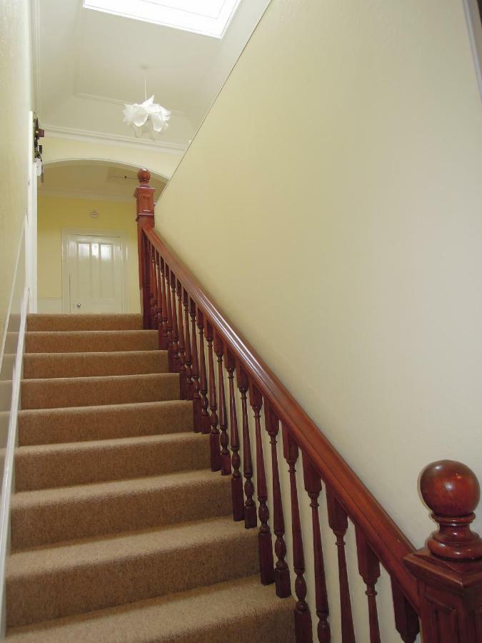 Special Seafront Apartment Portsmouth Exterior photo