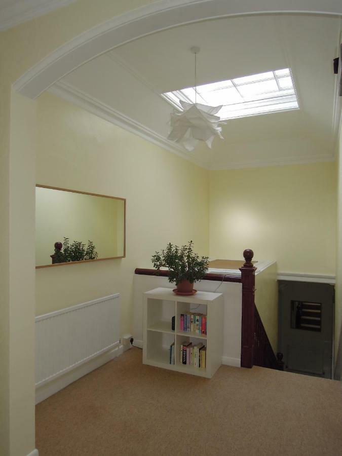 Special Seafront Apartment Portsmouth Exterior photo